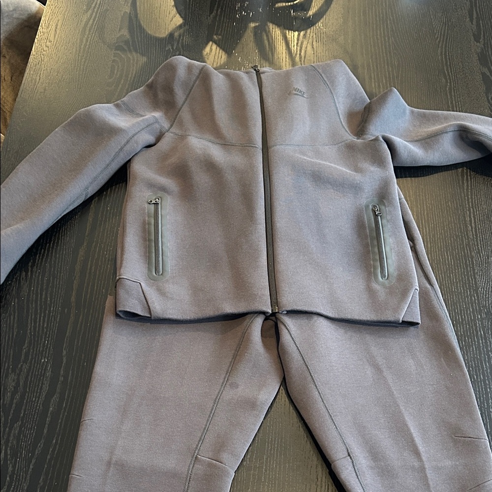 Nike Kids Matching Set in Gray